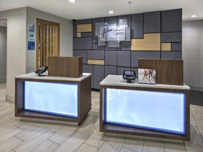 Hotel Express & By Ihg
